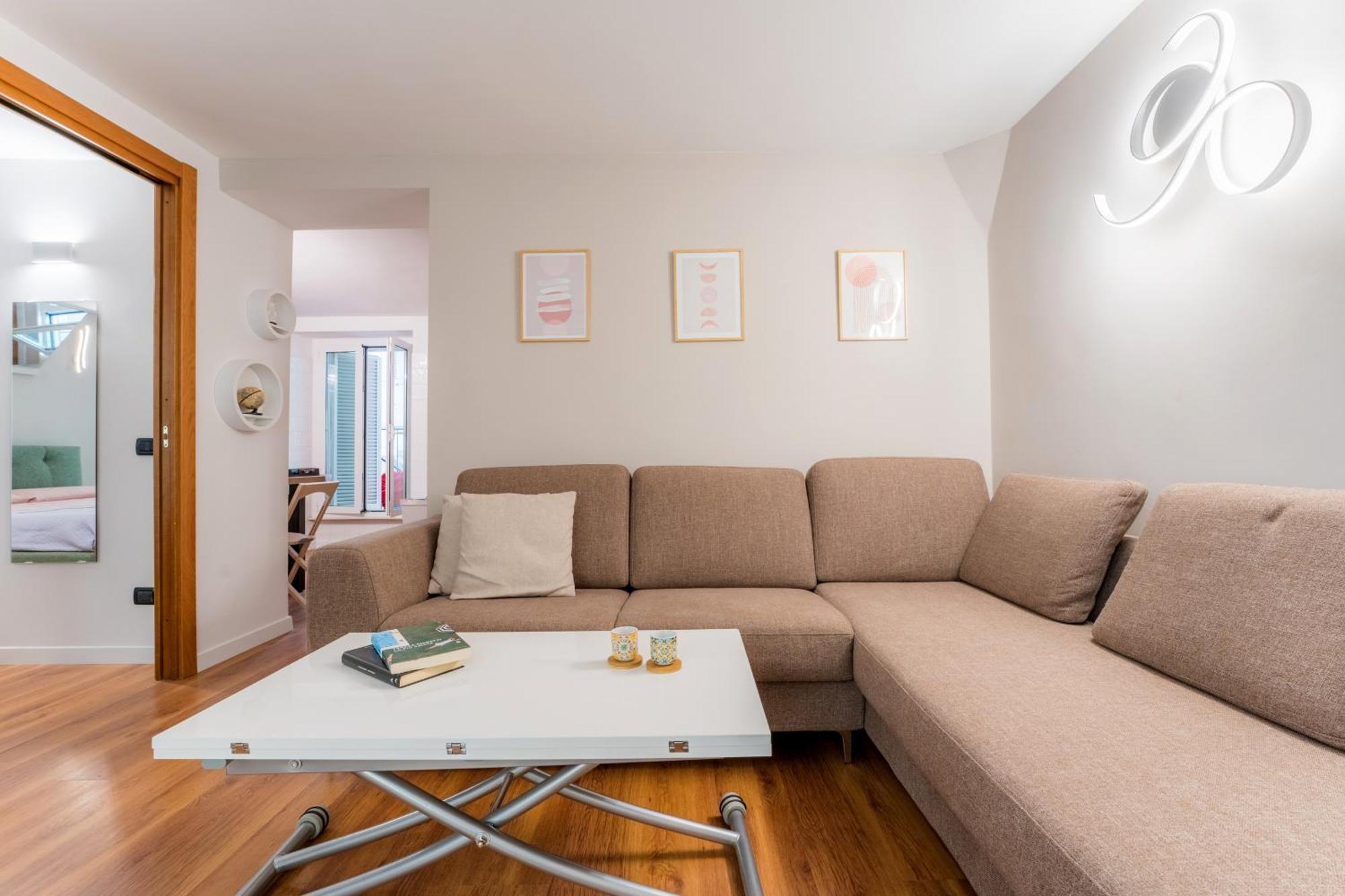 רומא Villafranca Loft, Modern Studio Nearby The Station מראה חיצוני תמונה